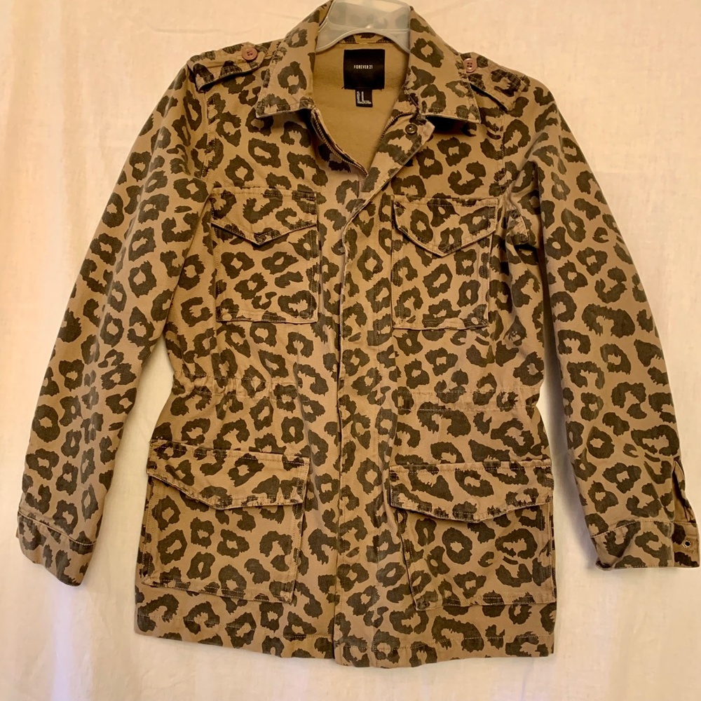 Forever 21 Canvas Leopard Print Utility Jacket Si… - image 1